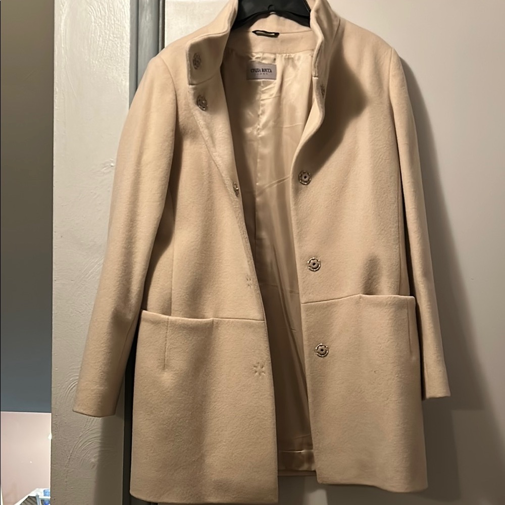 Cinzia Rocca Icons Cream Pea Coat with Minimalist Design and Stand-Up Collar
